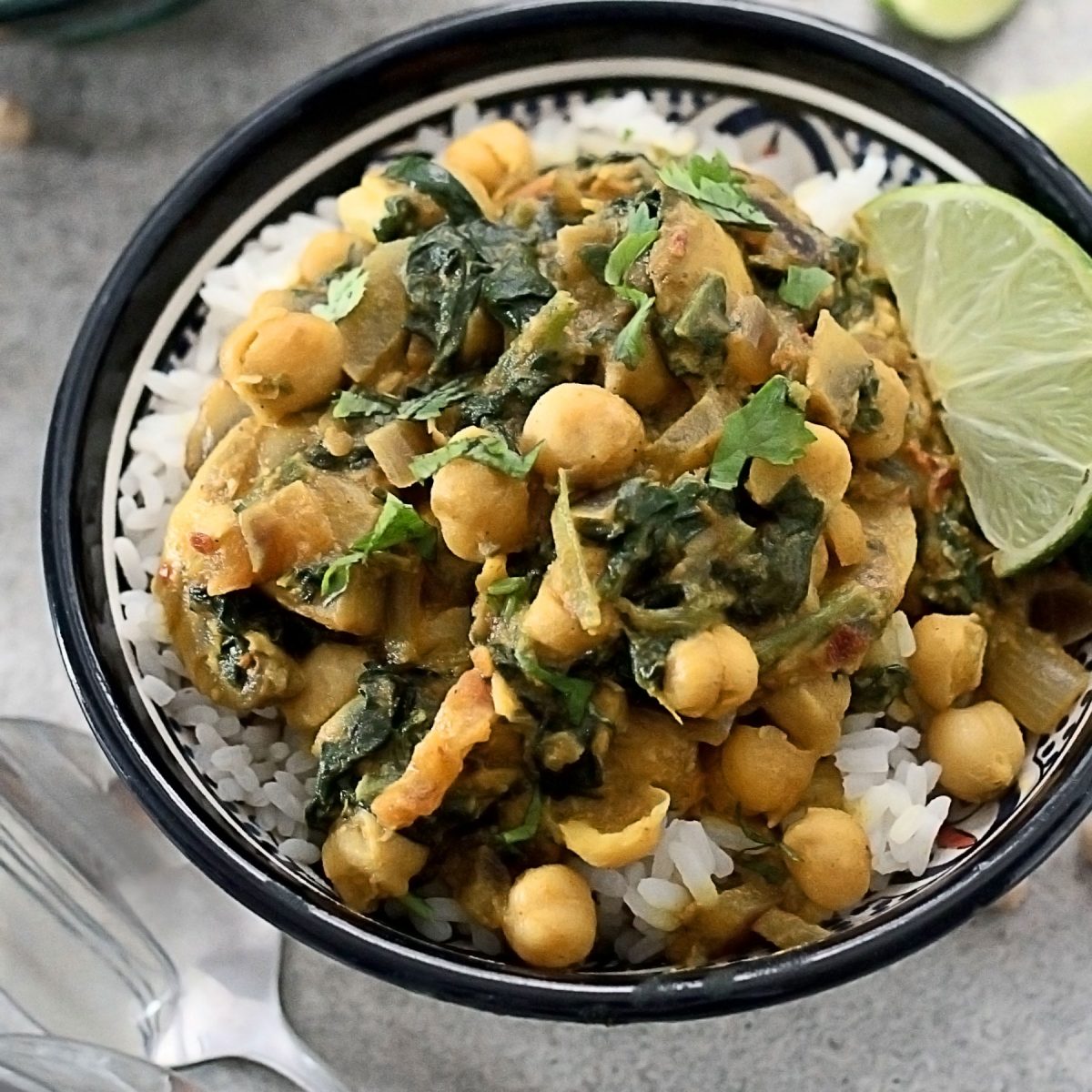 Mushroom Spinach and Chickpea Curry Free Vegan Meal Plan Veahero