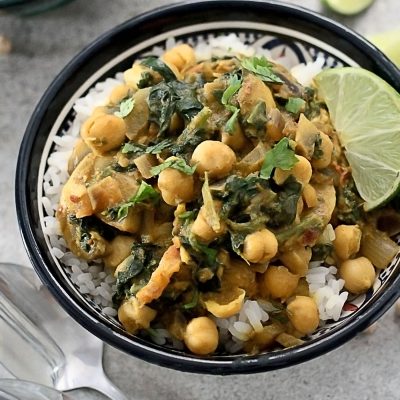 Mushroom Spinach and Chickpea Curry