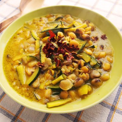 Chickpeas with Courgette and Peppers