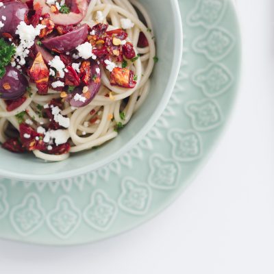 Mediterranean Garlic and Olive Pasta