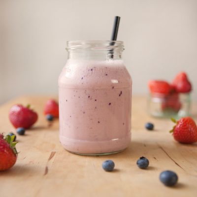 Strawberry and Blueberry Smoothie