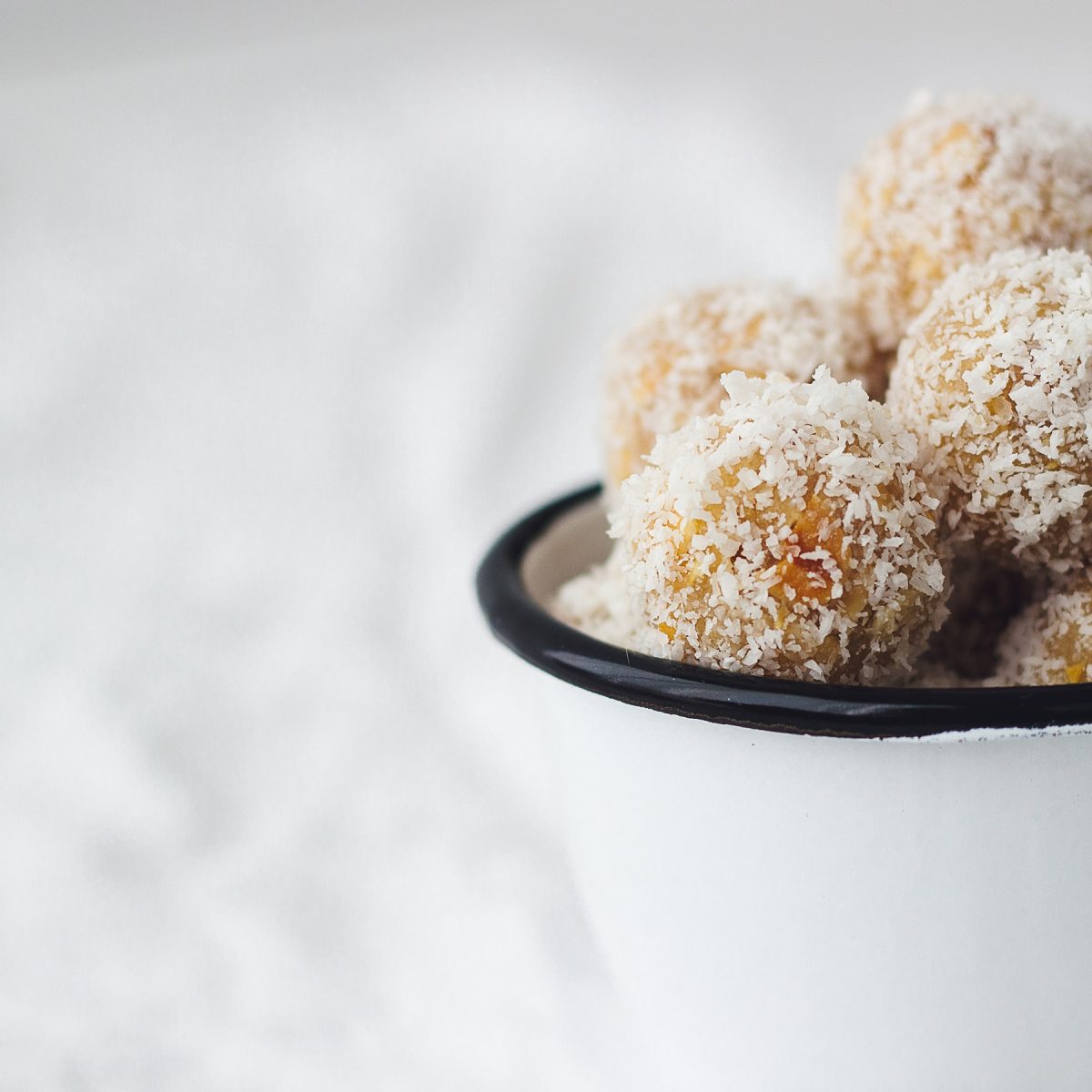 Toasted Coconut Almond Ladoo Free 7 Day Vegan Meal Plan Veahero