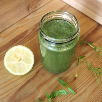 Wheatgrass and Date Shake