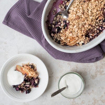 Blackberry and Apple Oat Crumble