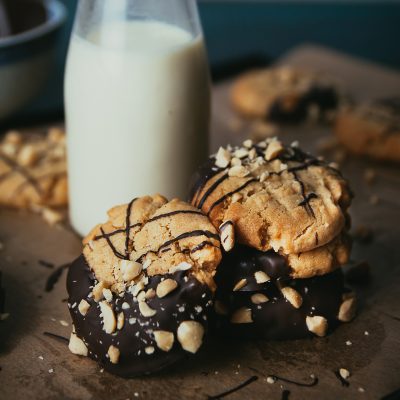 Peanut Butter Cookies with Chocolate Drizzle