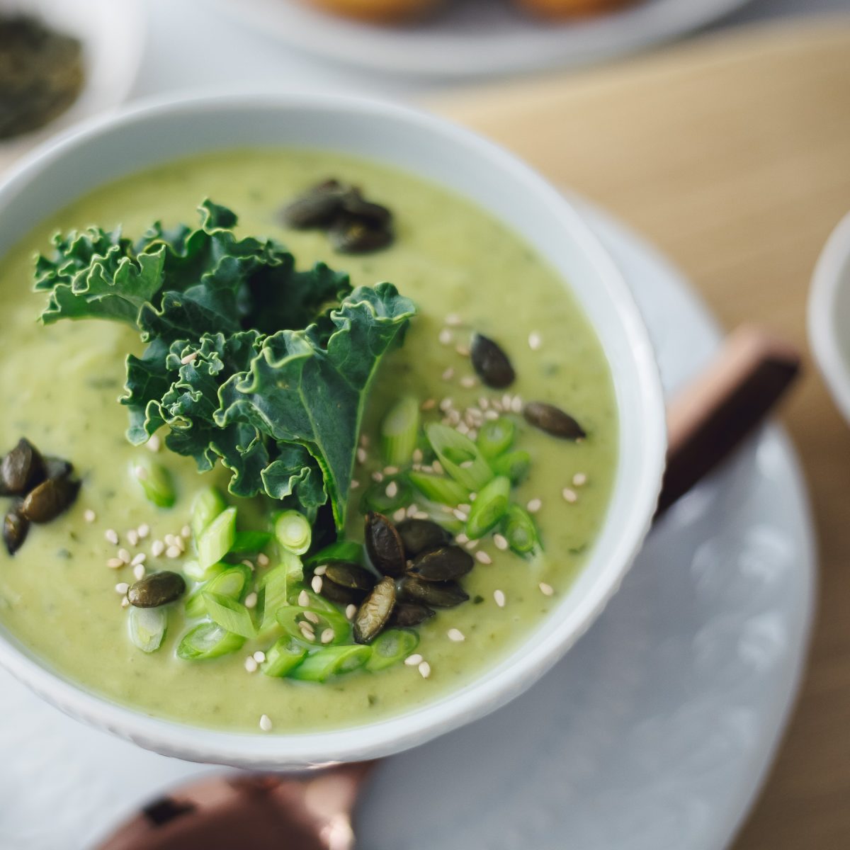 Spinach Broccoli and Kale Soup | Free Vegan Meal Planner | Veahero