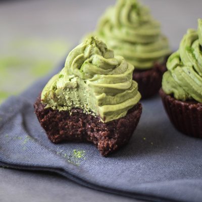 Matcha and Walnut Brownies