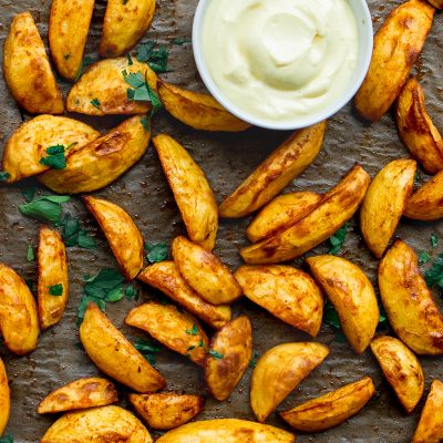 Potato Wedges and Vegan Mayonnaise